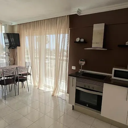 Apartment Cozy Near The *